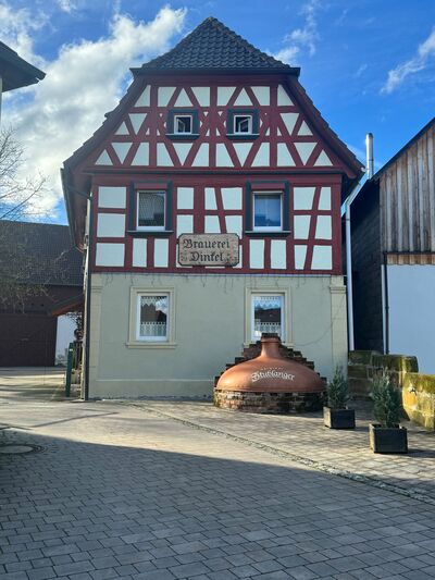 Willkommen bei der Brauerei Dinkel Stublang